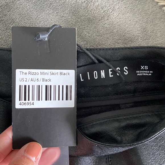 Lioness (from princess Polly) Rizzo Mini Skirt - Size 2/XS - Picture 5 of 5